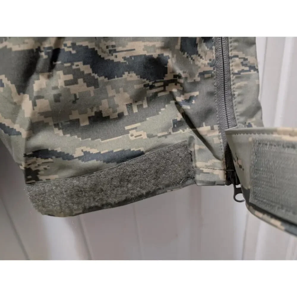 GORE-TEX Cargo Military Pants ACU Trousers UCP Digital Camo Size Small Regular